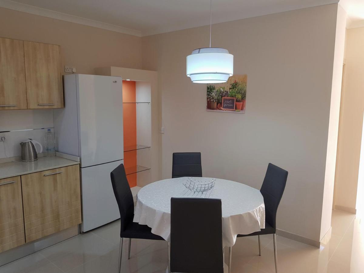 Charming Apartment-Wifi-Sleeps 5 Marsaskala Exteriér fotografie